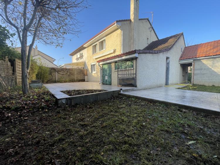 Vente Maison 5 Pièces SAINT ETIENNE DU ROUVRAY - 175 000 € | Maison à ...